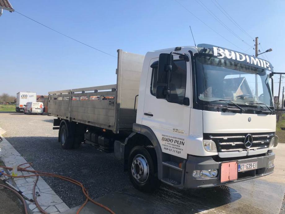 Мерседес atego 1222