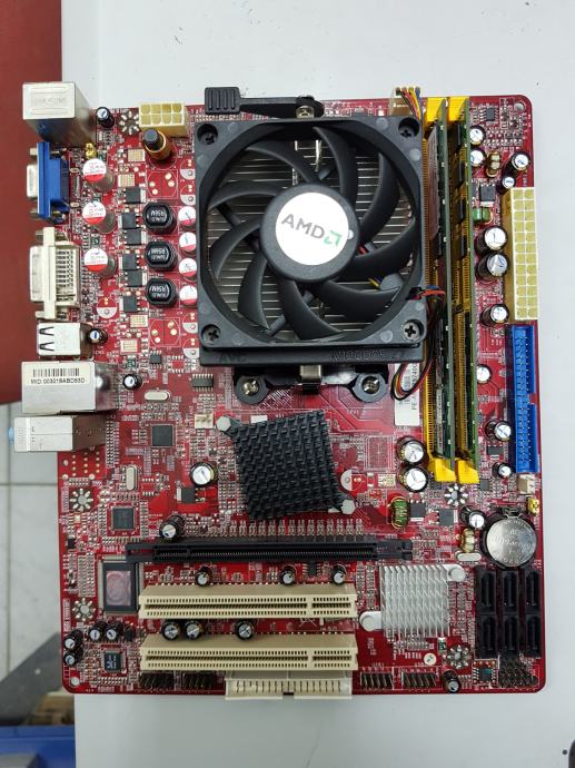 Sapphire: carte mère Socket AM2 sur un chipset AMD 690G