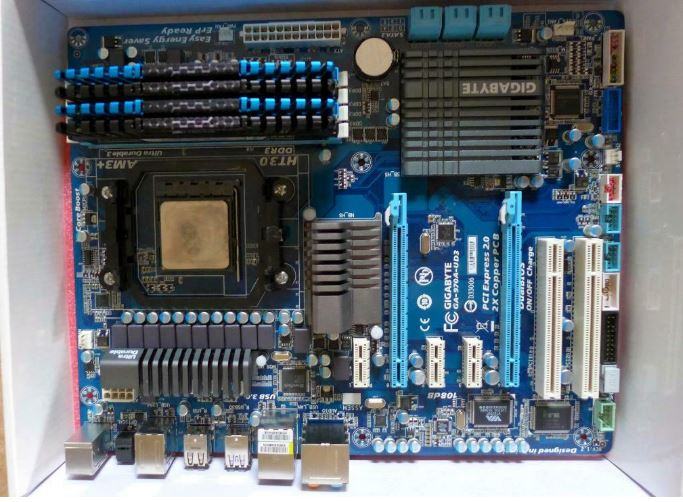 AMD FX 8350 + Gigabyte 970A + Corsair 16GB DDR3 RAM