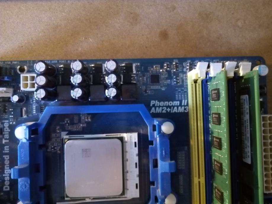 Asrock N68C-S UCC + limic