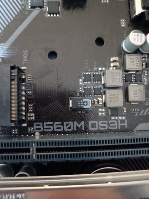 Gigabyte B560M DS3H Socket 1200 DDR4