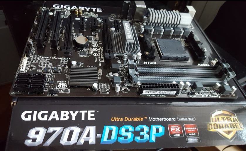 Gigabyte GA-970A-DS3P AMD Socket AM3 / AM3+ FX matična ploča