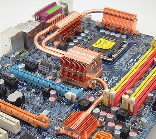 Gigabyte lance une nouvelle carte mère... LGA775 ! - Le comptoir du