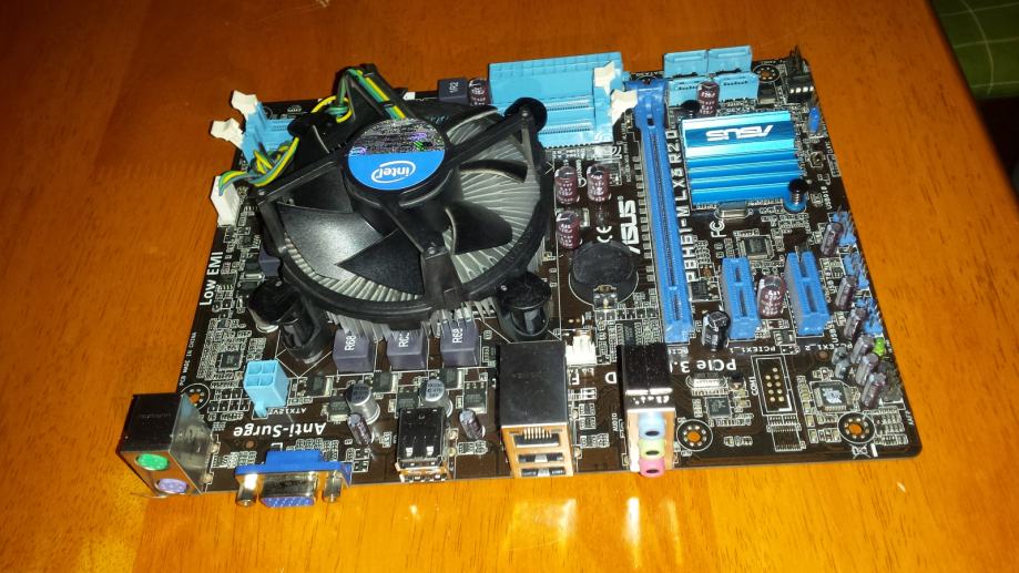 matična ploča Asus P8H61-M LX3 R2.0 (1155 socket)+Intel G540 @ 2.50GHz
