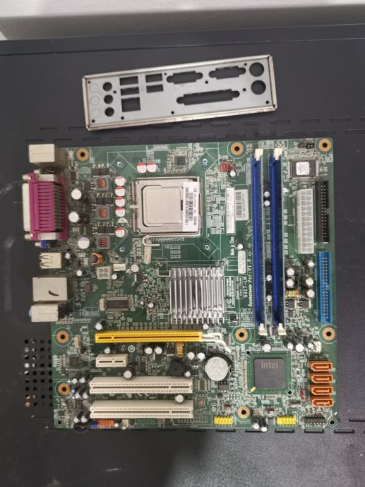 Scheda Madre IBM Lenovo G31T-LM Socket 775 - VER V1.0 (Usata In Sistema Funzionante)