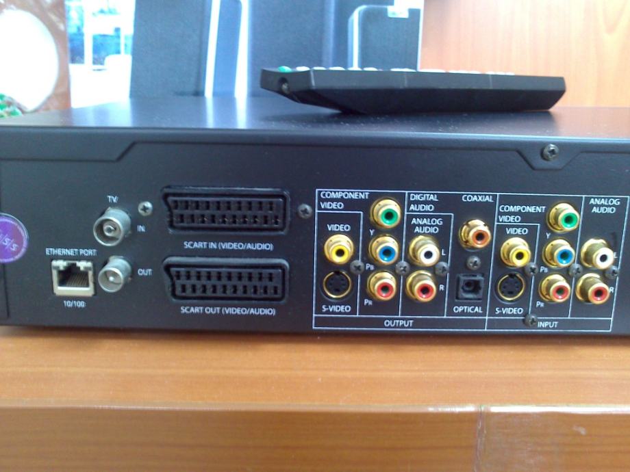 DVD player- HDD recorder-digital multimedia KiSS DP-558 HDD 80GB