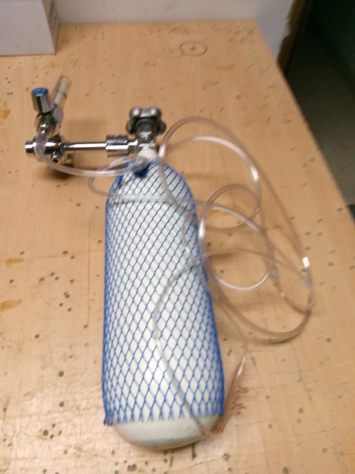 Boca Za Medicinski Kisik Sa Manometrom Boca Za Medicinski Kisik Sa Manometrom