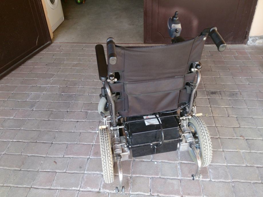 Invalidska  kolica na akumulator