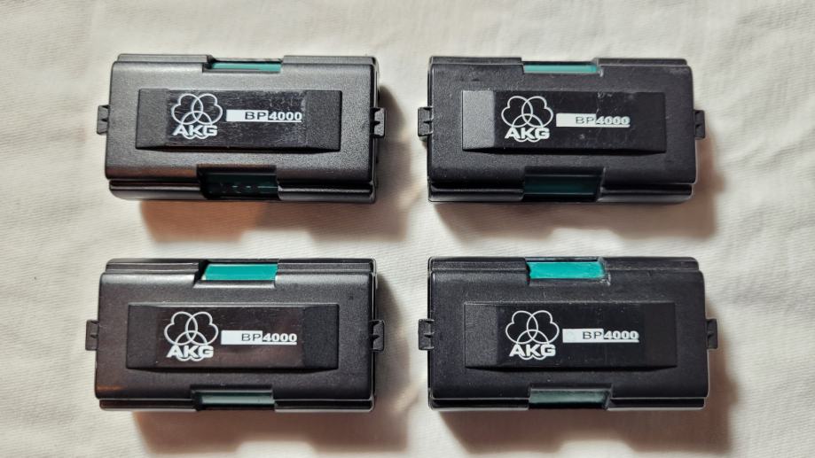 AKG BP4000 punjive baterije i CU4000 punjač