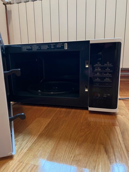 Mikrovalna pećnica Samsung CERAMIC INSIDE™