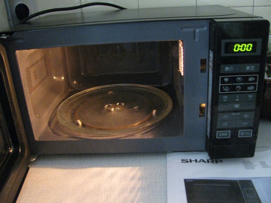 Sharp R242 Models Izvrsna, Mikrovalna pećnica SHARP R242, 800W