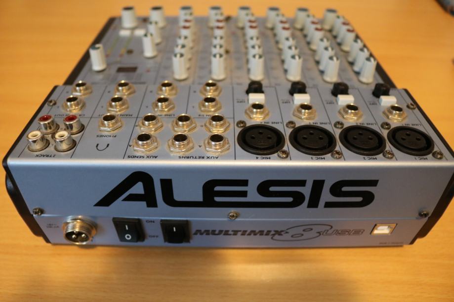 ALESIS Multimix 8 USB + KOFER