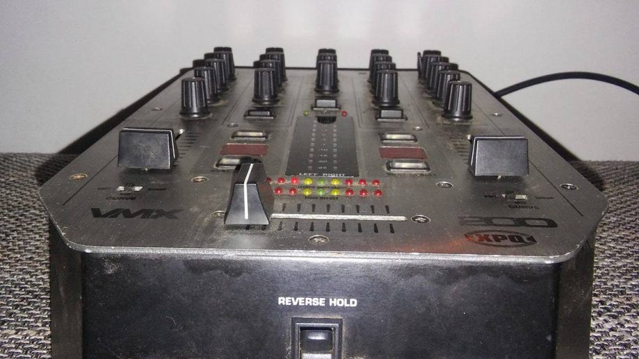 BEHRINGER PRO MIXER VMX200