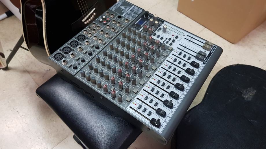 Behringer Xenyx 1622 FX