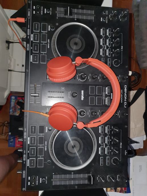Denon DJ MC-4000 kontroler + Urbanears Zinken + M-AUDIO AV42 monitori
