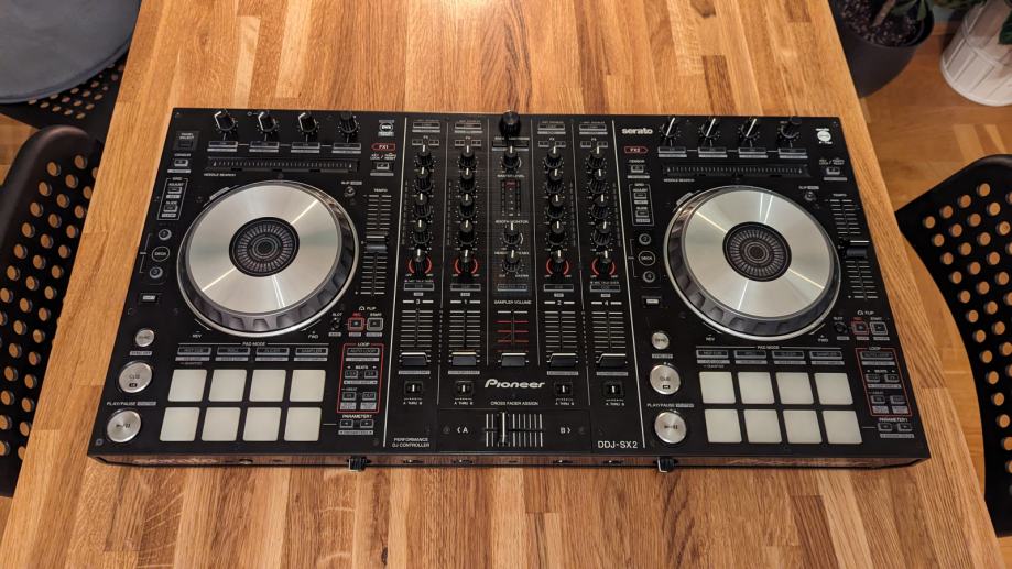 PIONEER DDJ SX2 DJ kontroler / mixer