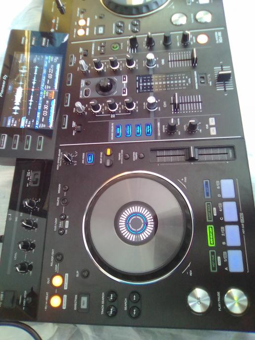 Pioneer XDJRX mikseta mikser dj controller