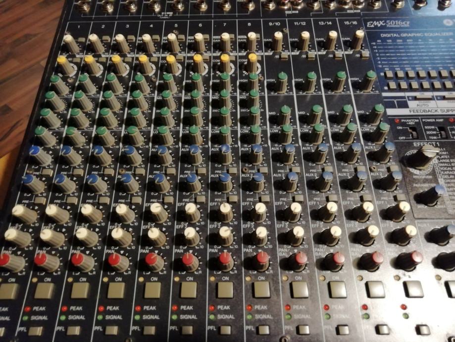 Yamaha EMX 5016CF 500W + 500W Stereo Powered Mixer