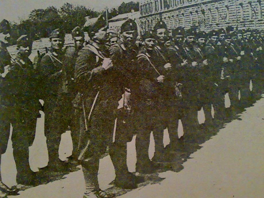 ANTE PAVELIĆ I USTAŠE 610 STR.+SLIKE