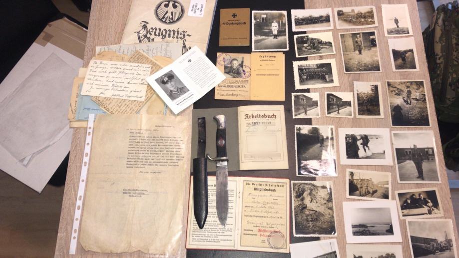 Hitlerjugend Fahrtenmesser WWII noz sa dokumentima vlasnika