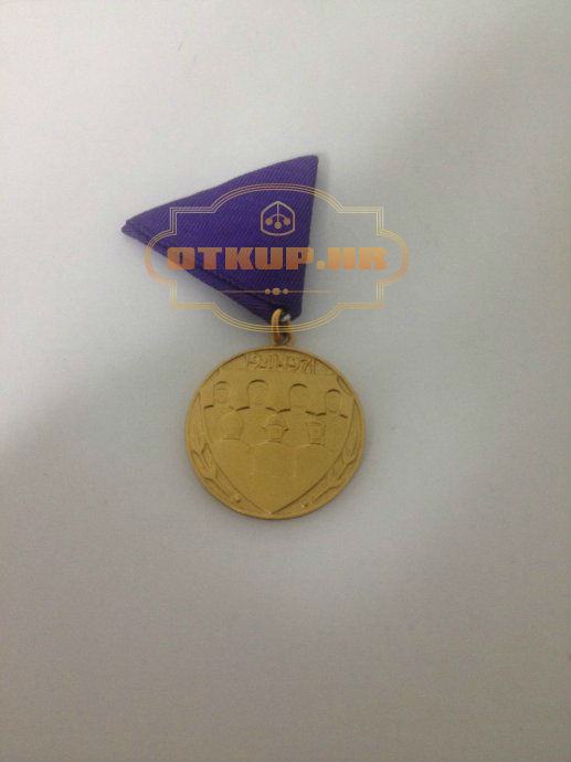 Medalja za 30 godina Jugoslavenske Narodne Armije, POVOLJNO
