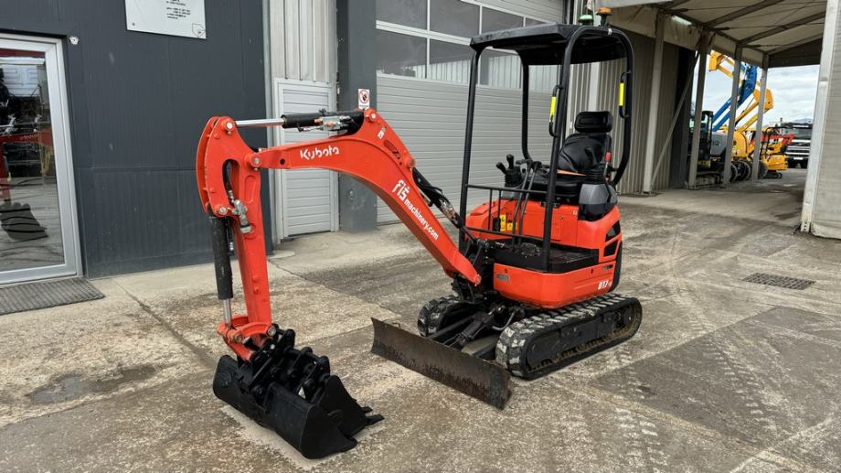 KUBOTA U173A 3X BUCKETS 370 RADNIH SATI