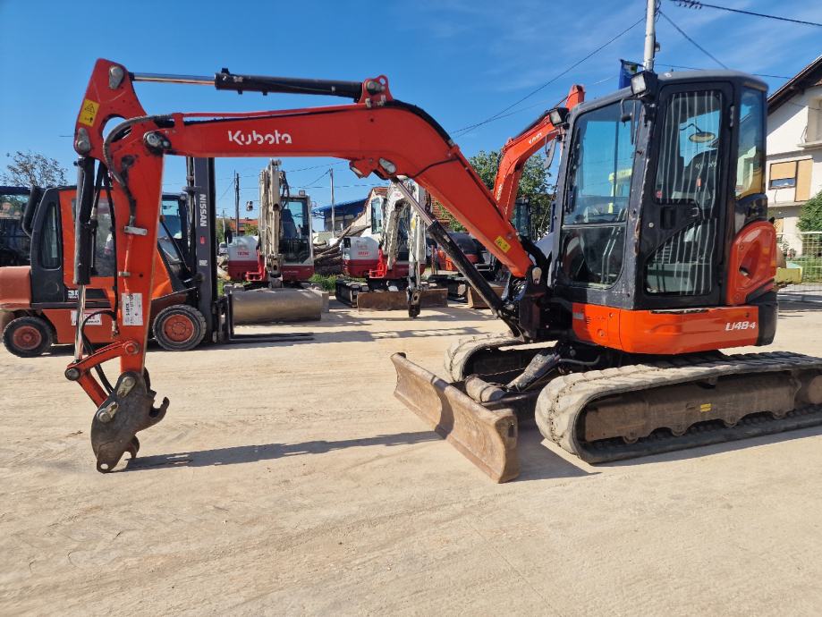 KUBOTA U484 2018 2.400h 3 KORPE