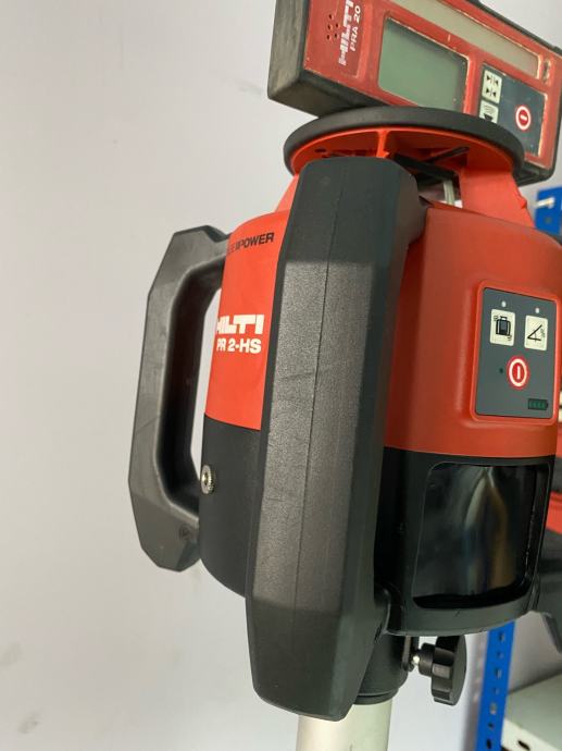 HILTI PR 2HS Rotacijski nivelir laser u kompletu sa elektro stativom