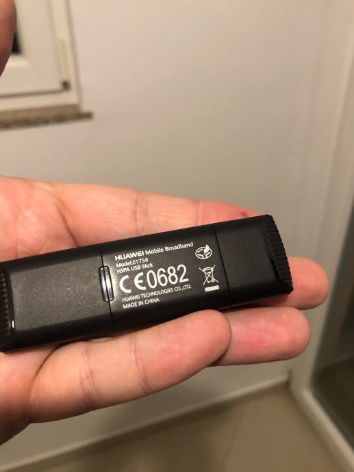 Huawei E1750 3G USB mobilni