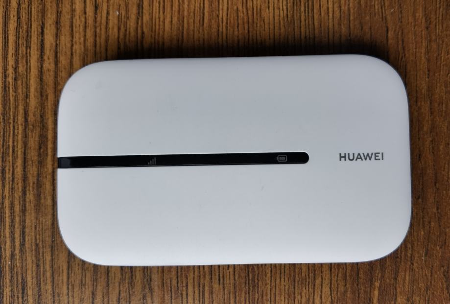 router HUAWEI E5576320, 4G LTE, tvornički otključan.