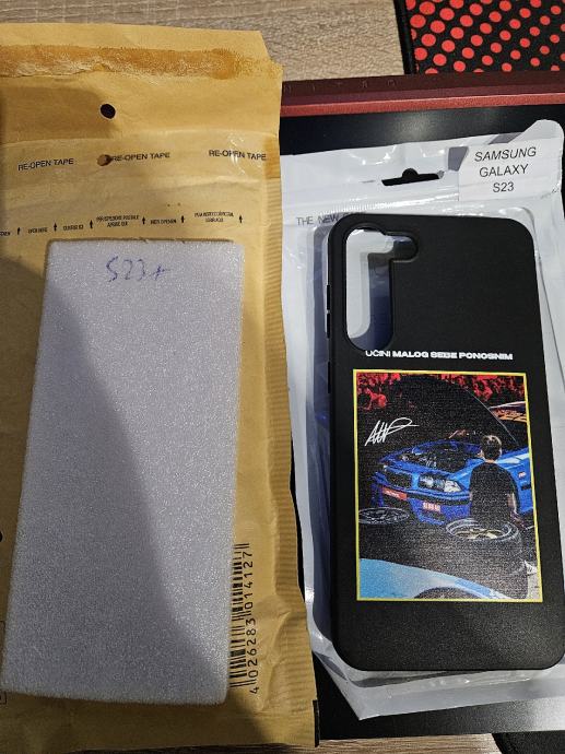 Prodaje se Adrijeva maskica za S23+