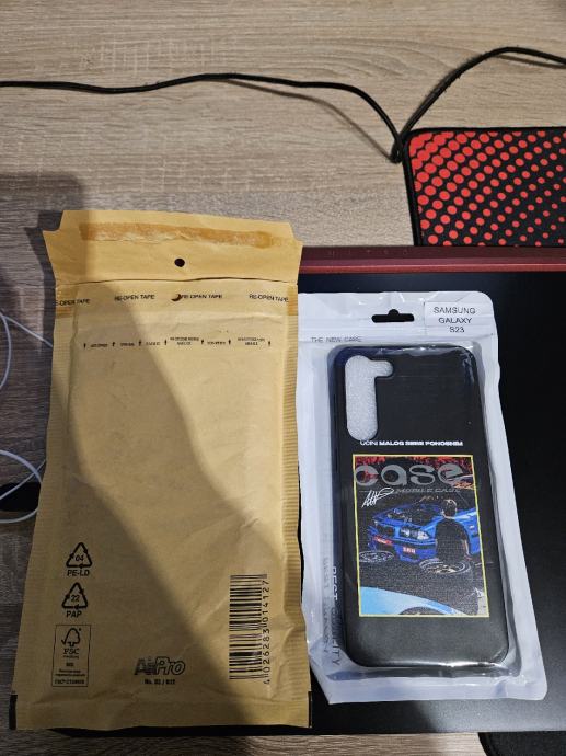 Prodaje se Adrijeva maskica za S23+