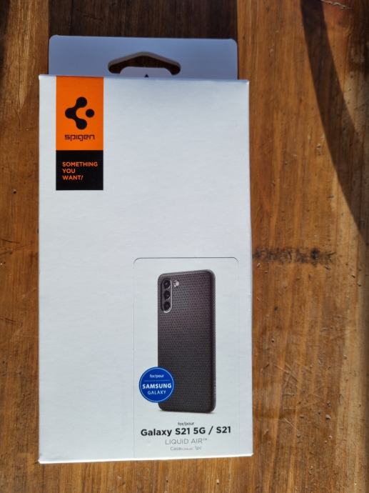 Spigen liquid air S21