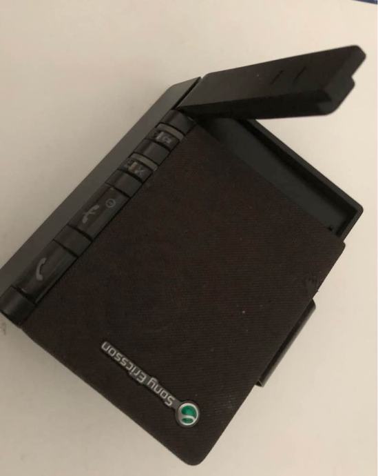 Bluetooth hands free za auto Sony Ericsson