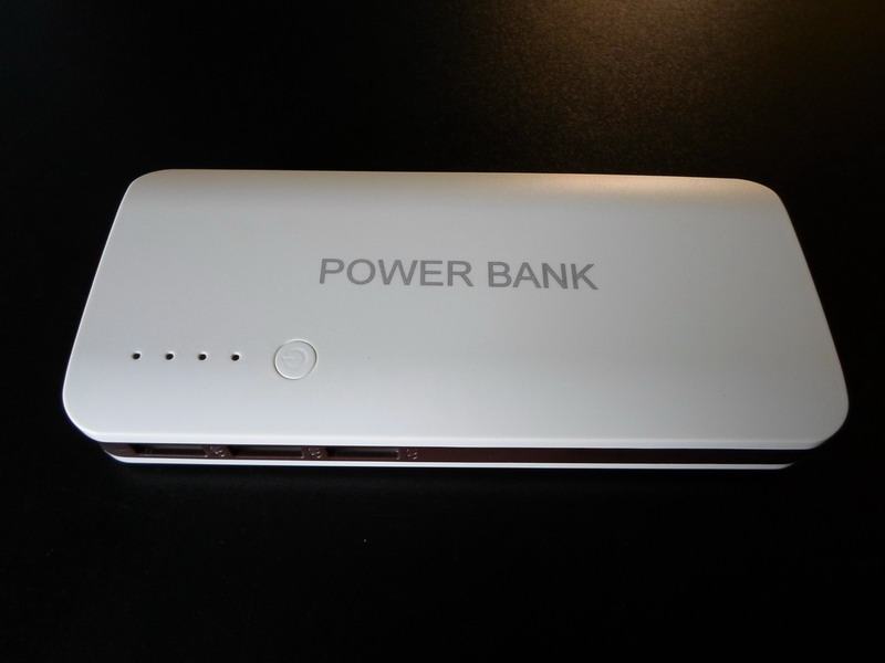 Power Bank dodatna baterija prijenosni punjač