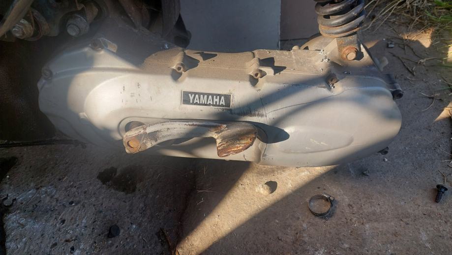 Yamaha neos 50 cm3 agregat .masina