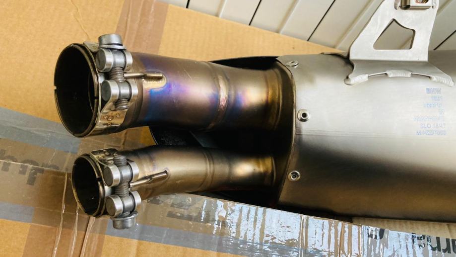 akrapovic bmw s 1000 xr