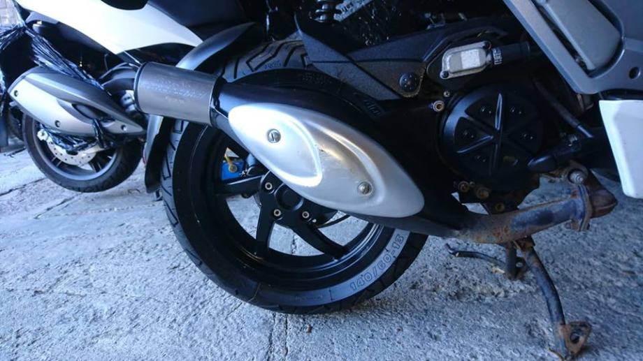 PIAGGIO GILERA AUSPUH SC08 ORIGINAL