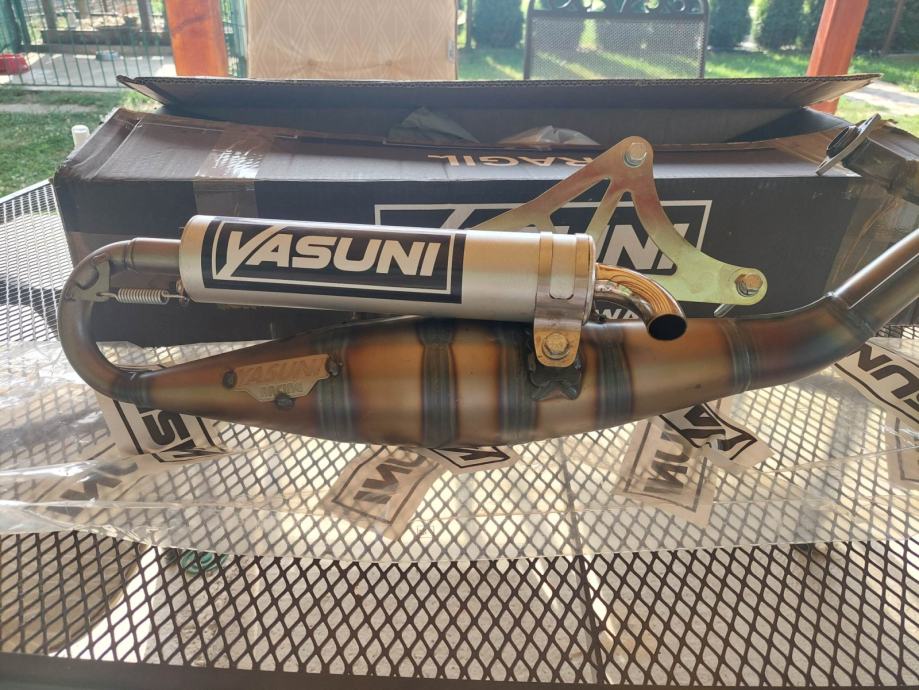 Yasuni R auspuh