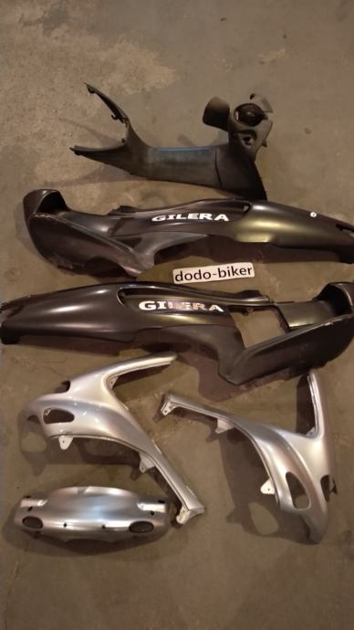 Paire Retroviseur Scooter Rétroviseurs Scooter Gilera Runner 50 125 180 200 - Paire Noire, Filetage M8, Installation Facile Rétroviseur Aftermarket Noir