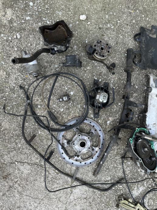 thumbnail image 2 of SGR Magnet Stator Coils And Flywheel For Piaggio Beverly 125 200 2001-2003 2 of 5