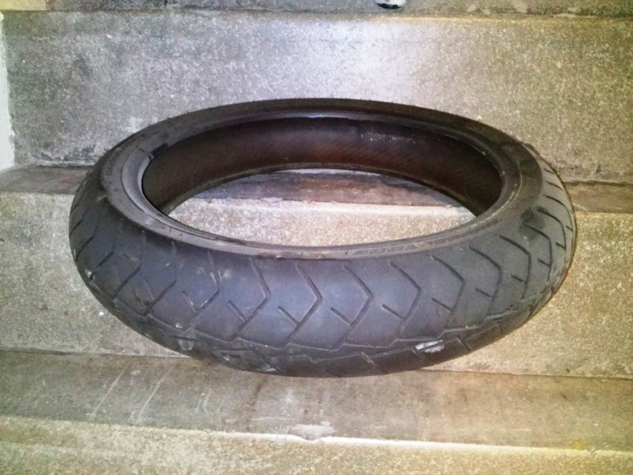 Bridgestone 120/70 ZR17 M/C (58W)