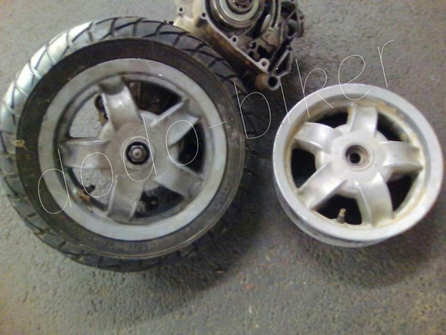Étrier De Frein Avec Plaquettes TNT Type Origine Pour Scooter PIAGGIO Liberty Zip Vespa Et2 Et4 Sprint 50 125 150