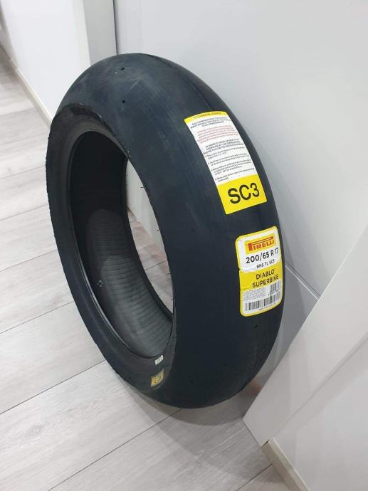 Pirelli diablo superbike slick