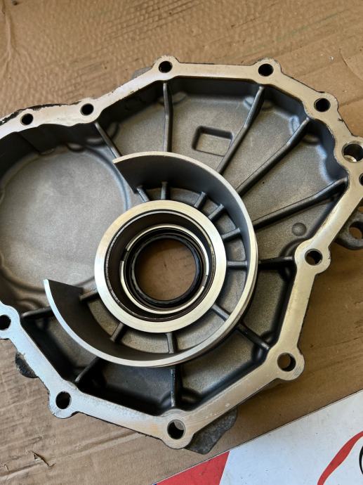 20152018 PORSCHE MACAN Transmission CASE Cover 9A730121200