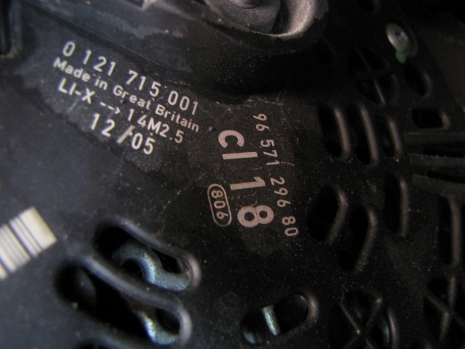 Pour Citroën C5 Mk3 C6 Peugeot 407 607 2.7 Hdi Vanne Egr Avant Gauche