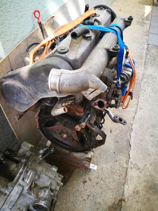 Двигатель r5 tdi