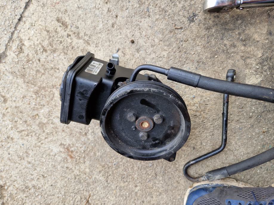 Frankberg Servopumpe Hydraulikpumpe Lenkung Kompatibel mit 3er E46 Frankberg Servopumpe Hydraulikpumpe Lenkung Kompatibel mit 3er E46