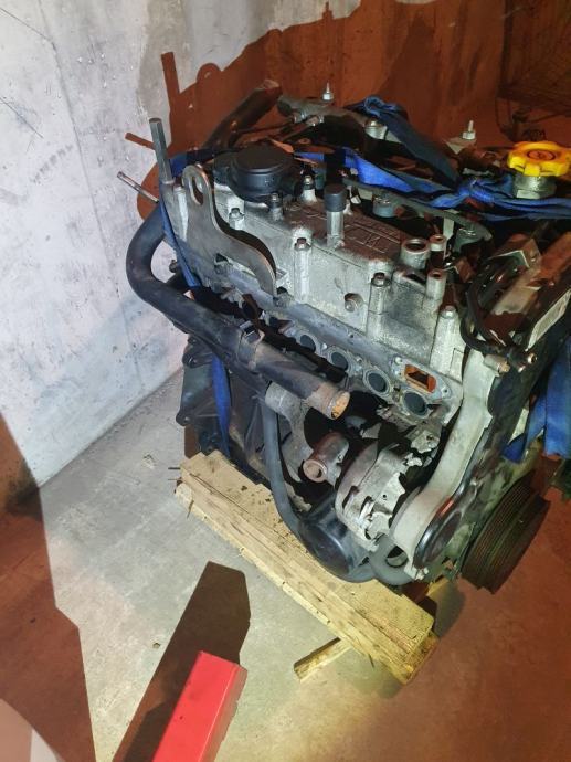 Chrysler Voyager 2.8 Crd Automatik Schaltet Nicht Chrysler Voyager 2.8 CRD motor, vozno stanje, ČITAJ OGLAS