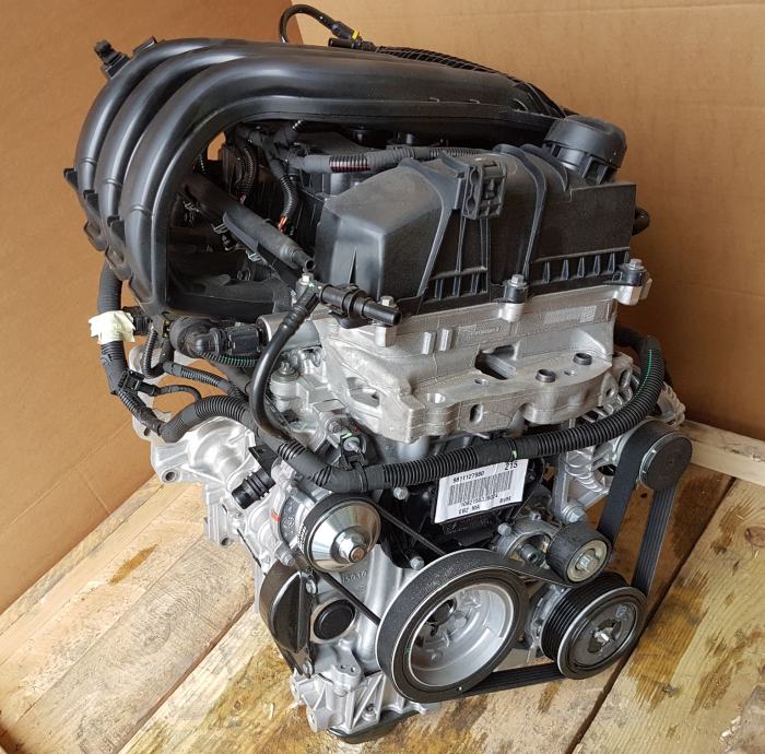 CITROEN C3 II DS3 1.2 VTI EB2 10B215 HM01 - MOTOR